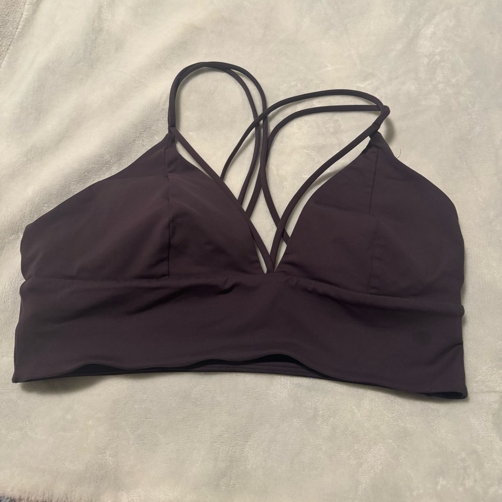 Lululemon sports bra 10
